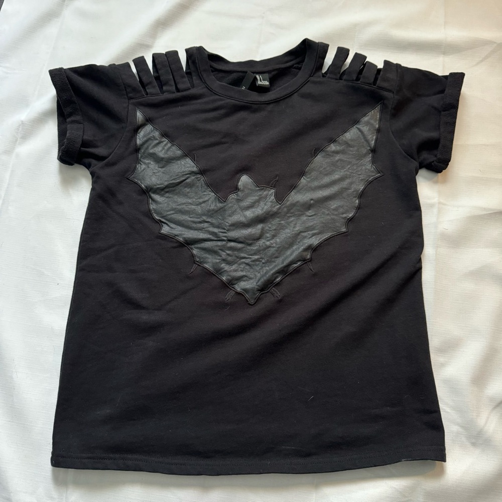 Forever 21 Faux Leather Bat Shirt Slashed Short Sleeve Goth Halloween Size Small